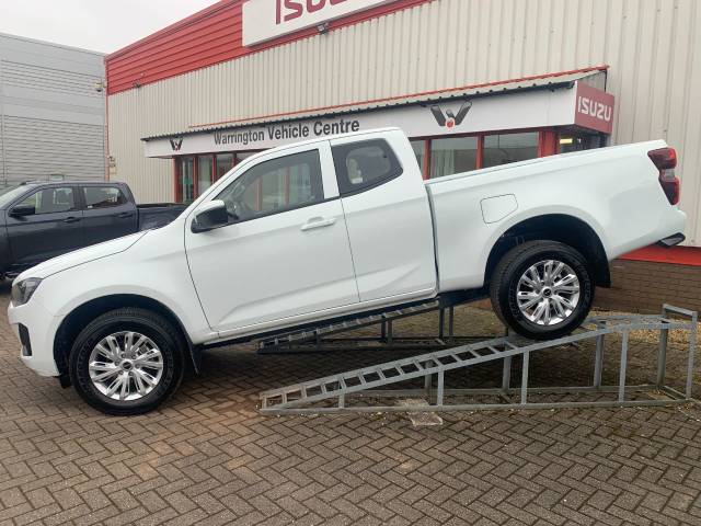 Isuzu D-max 1.9 DL20 Extended cab Pick Up Diesel Splash White