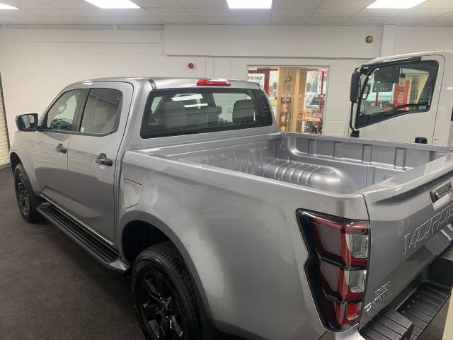 2025 Isuzu D-max 1.9 V-Cross 4WD Double cab